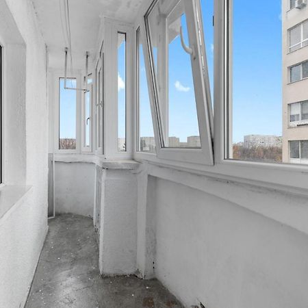 Dristor Large And Cozy Apartment Bukares Bagian luar foto