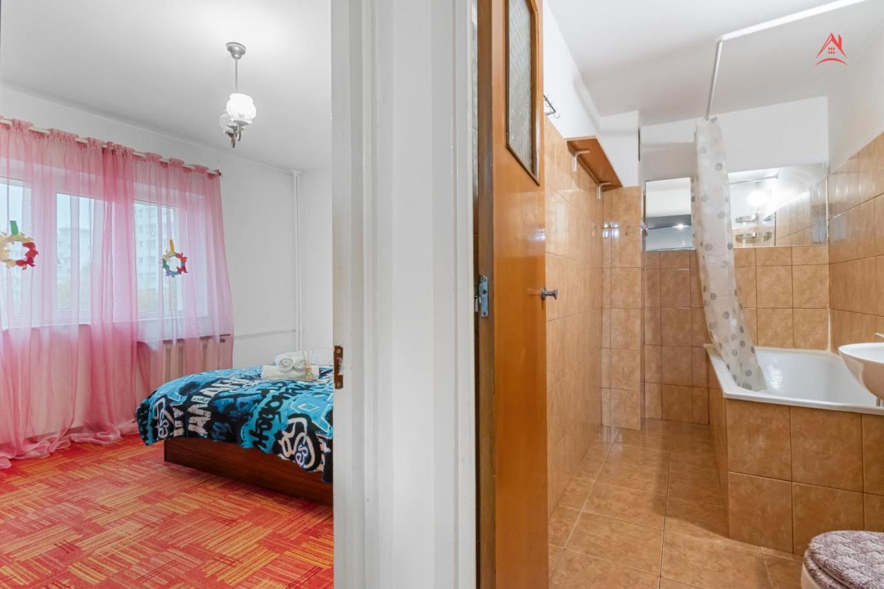 Dristor Large And Cozy Apartment Bukares Bagian luar foto